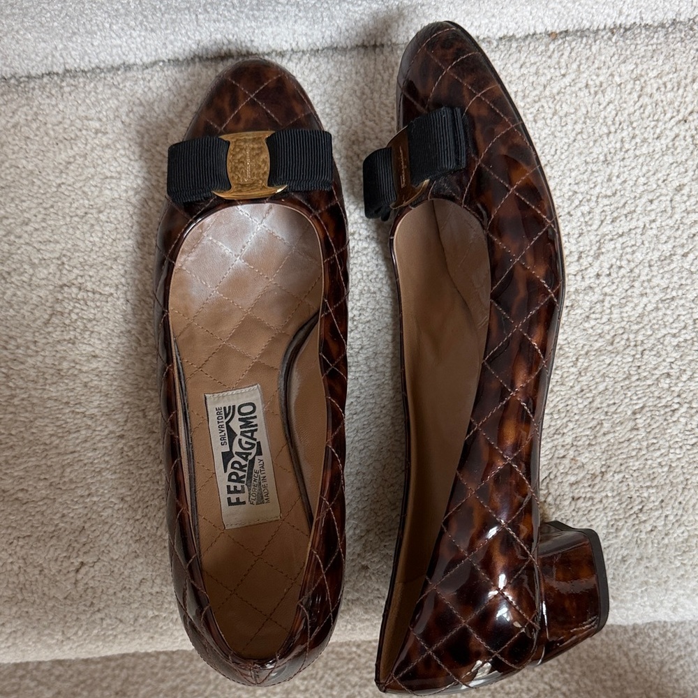 Salvatore Ferragamo Women's Brown Tortoise Patent Quilted Flats 9B